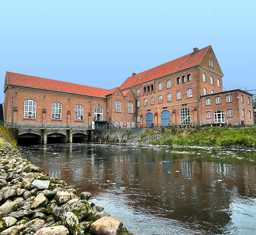 BB24 TANGEVÆRKET MED BLÅ HIMMEL